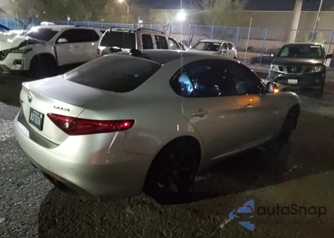 2019 Alfa Romeo Giulia Ti из США, поврежденный, VIN ZARFAMBN3K7612684